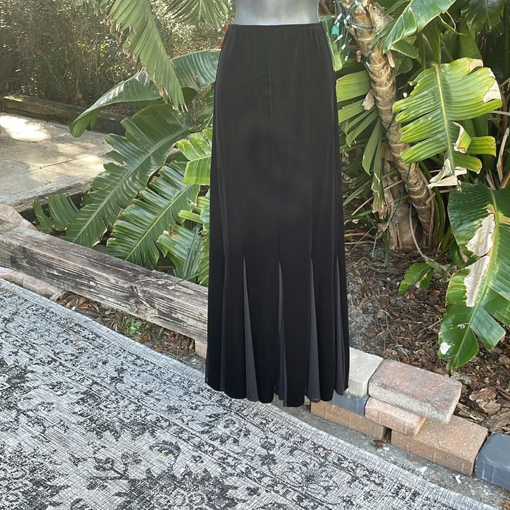 Velvet trumpet maxi skirt